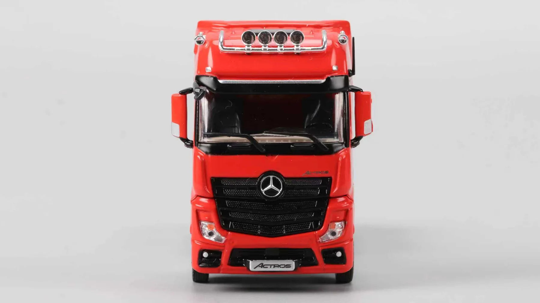 Perka 1:64 Mercedes-Benz Remorque porte-voiture rouge BJ-09