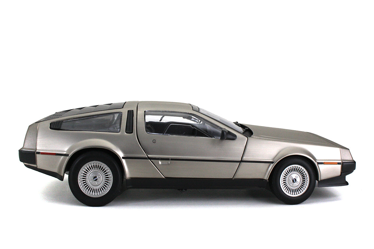 1981 De Lorean DMC 12-Stainless Steel