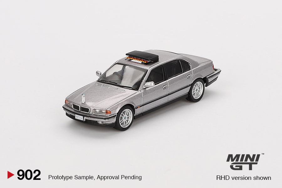 Mini GT-BMW 750IL JAMES BOND 007 TOMORROW NEVER DIES MGT00902-007E