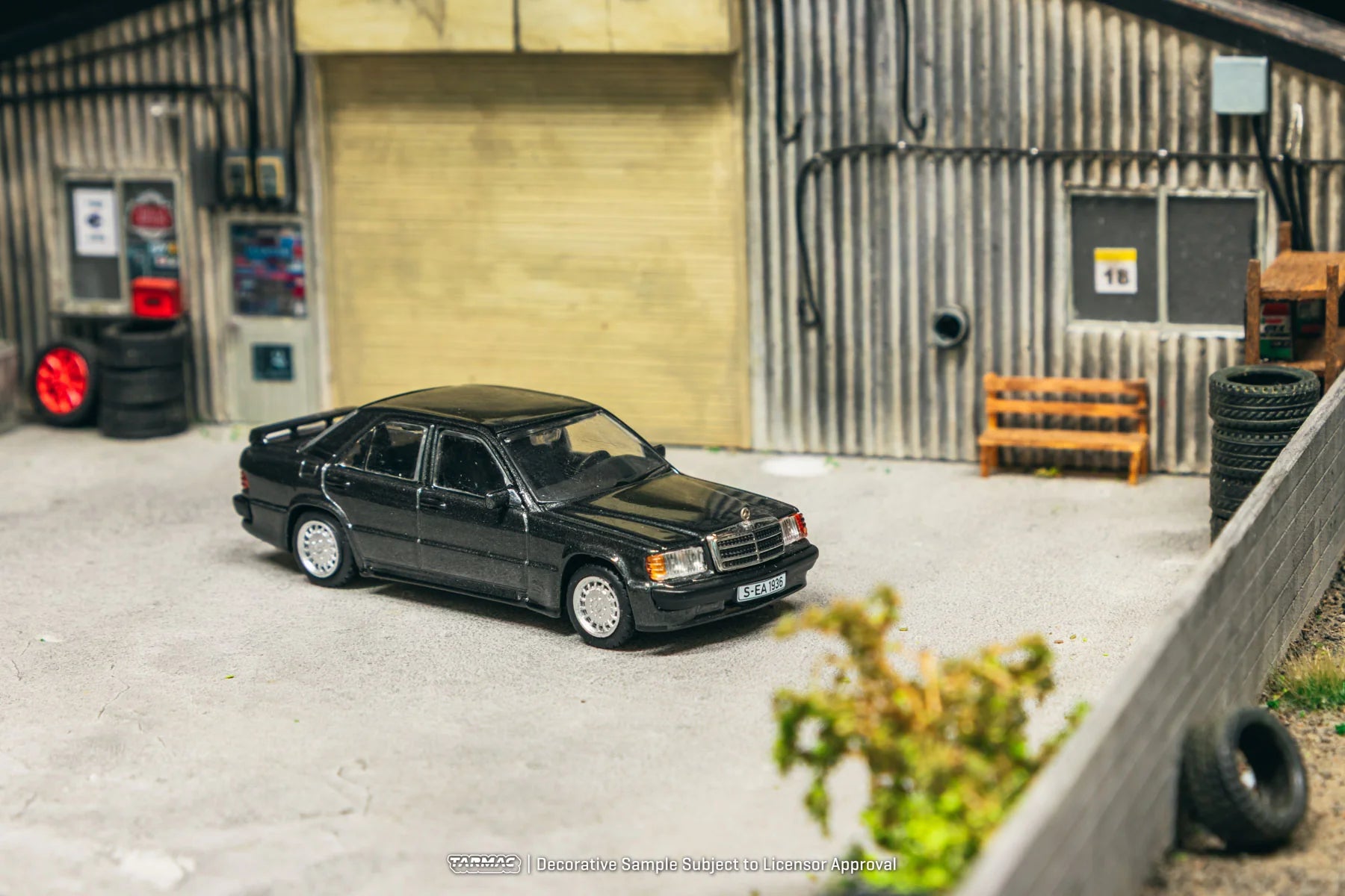 TARMAC WORKS GLOBAL64 1/64-Mercedes-Benz 190 E 2.3-16 Blue-Black metallic T64G-047-BK