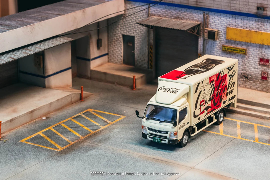 Tarmac Works Truck64 1:64 Mitsubishi Fuso Canter – Coca-Cola – T64T-TL002-CC