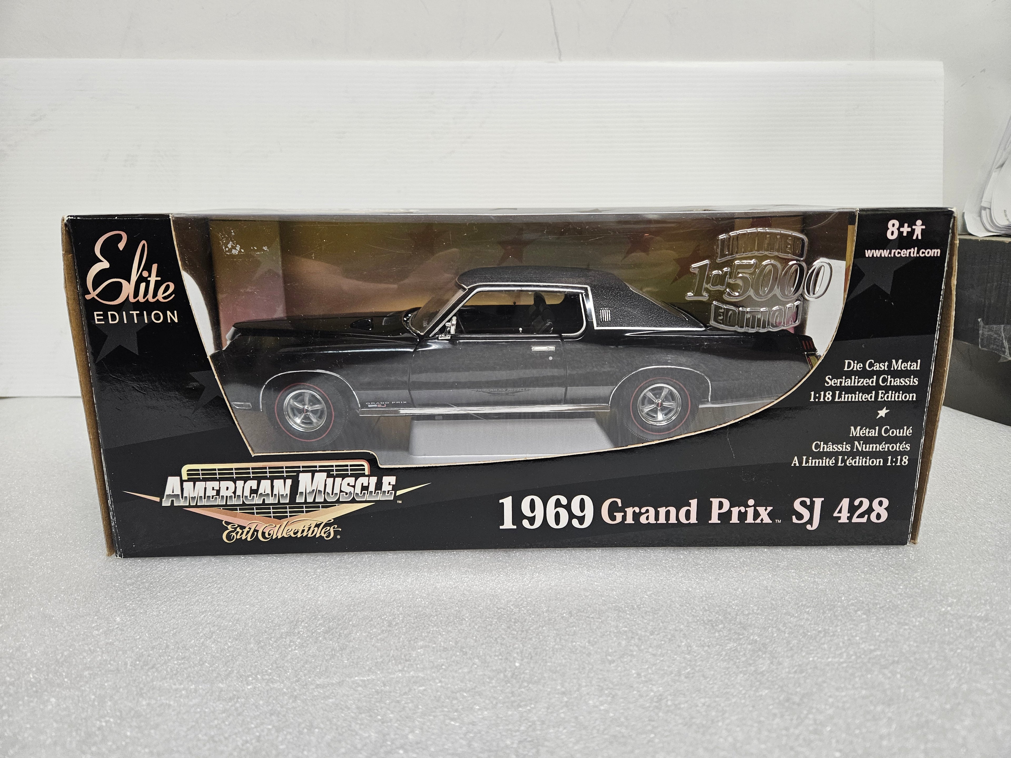 Pontiac Grand Prix SJ 428 1969 (Black Chrome)