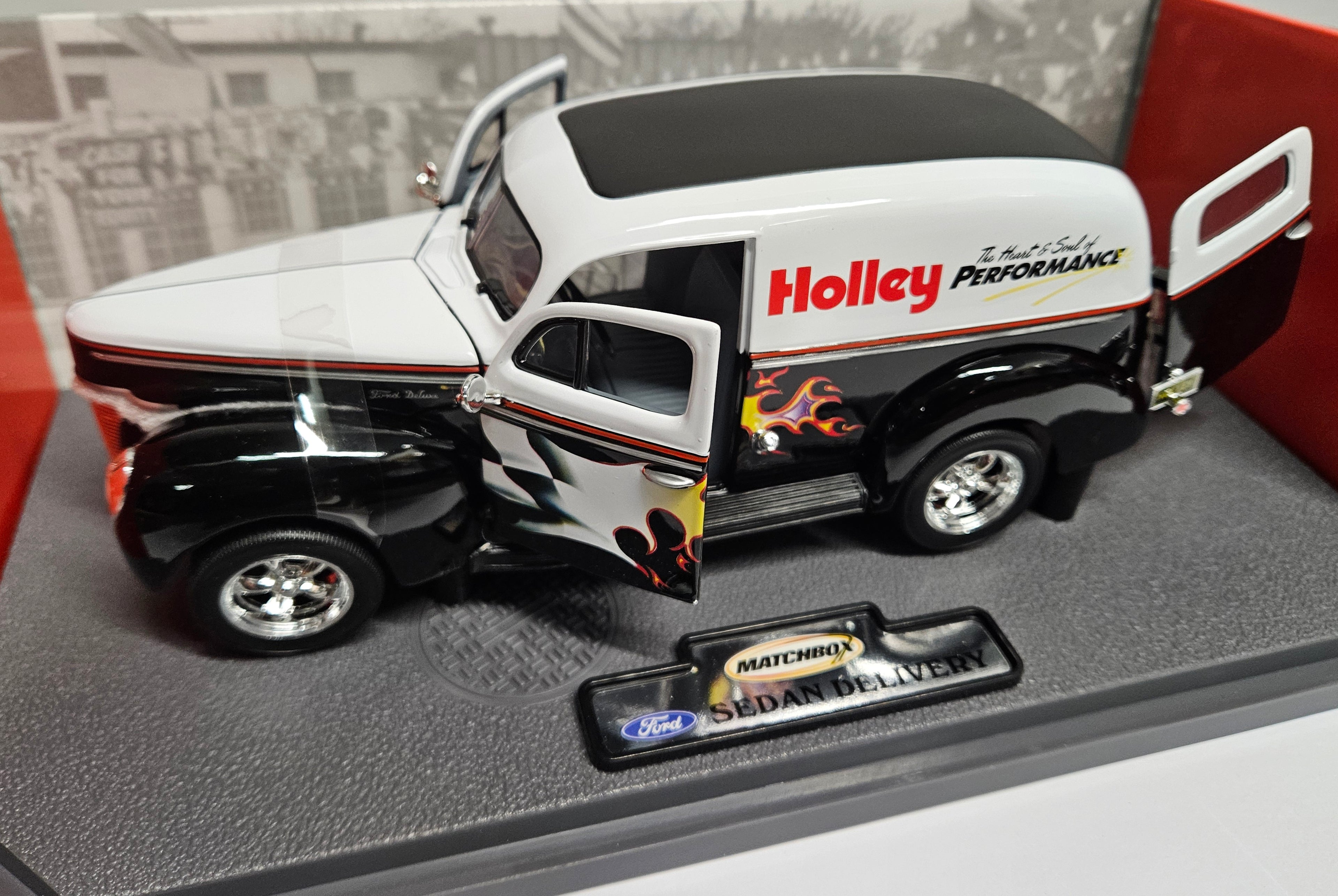 Holley Performance, 1940 Ford Sedan Delivery (Échelle-Scale 1:24)