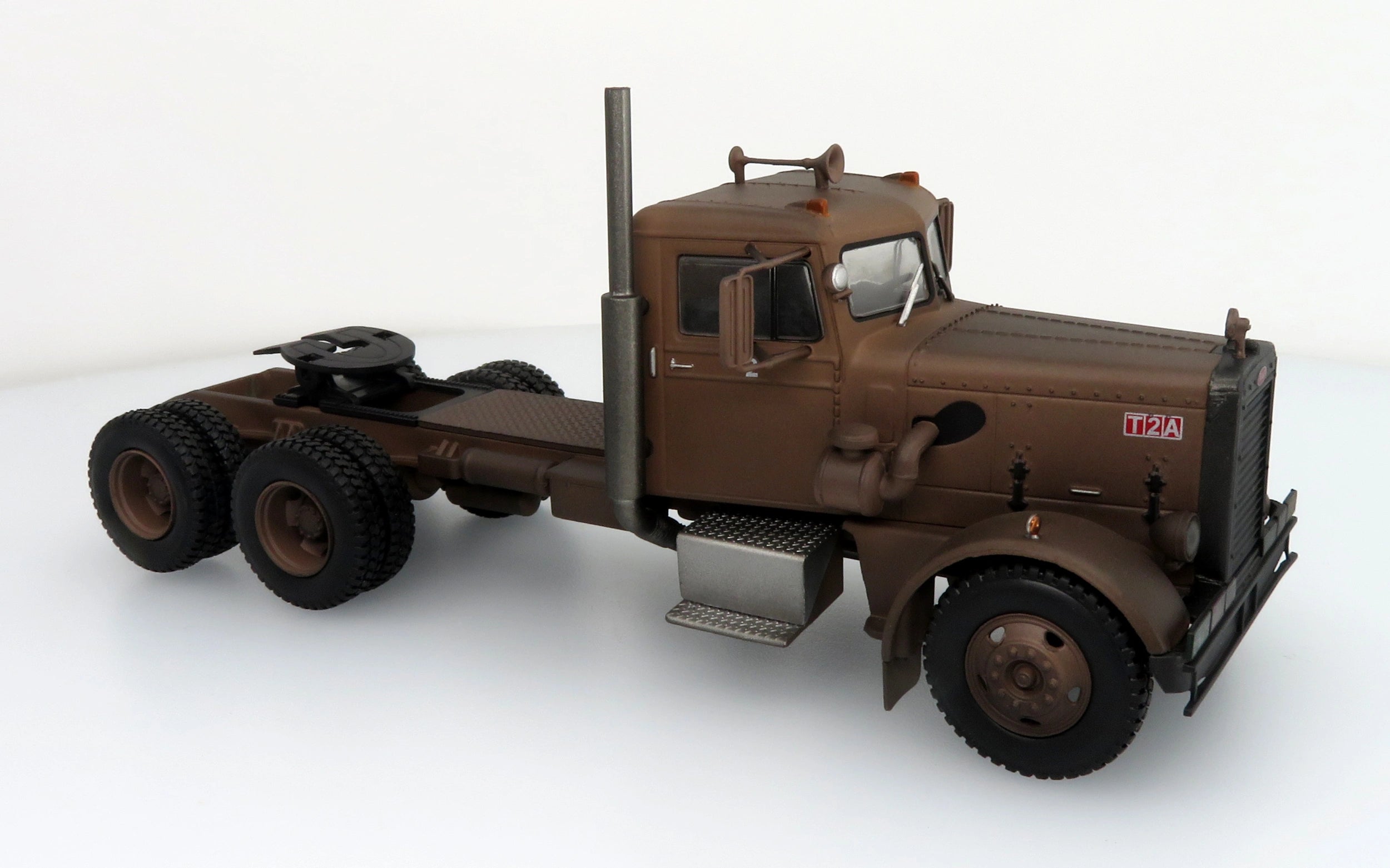 1955 Peterbilt 281 "Needlenose" Tractor & Tanker Trailer: Film "Duel"