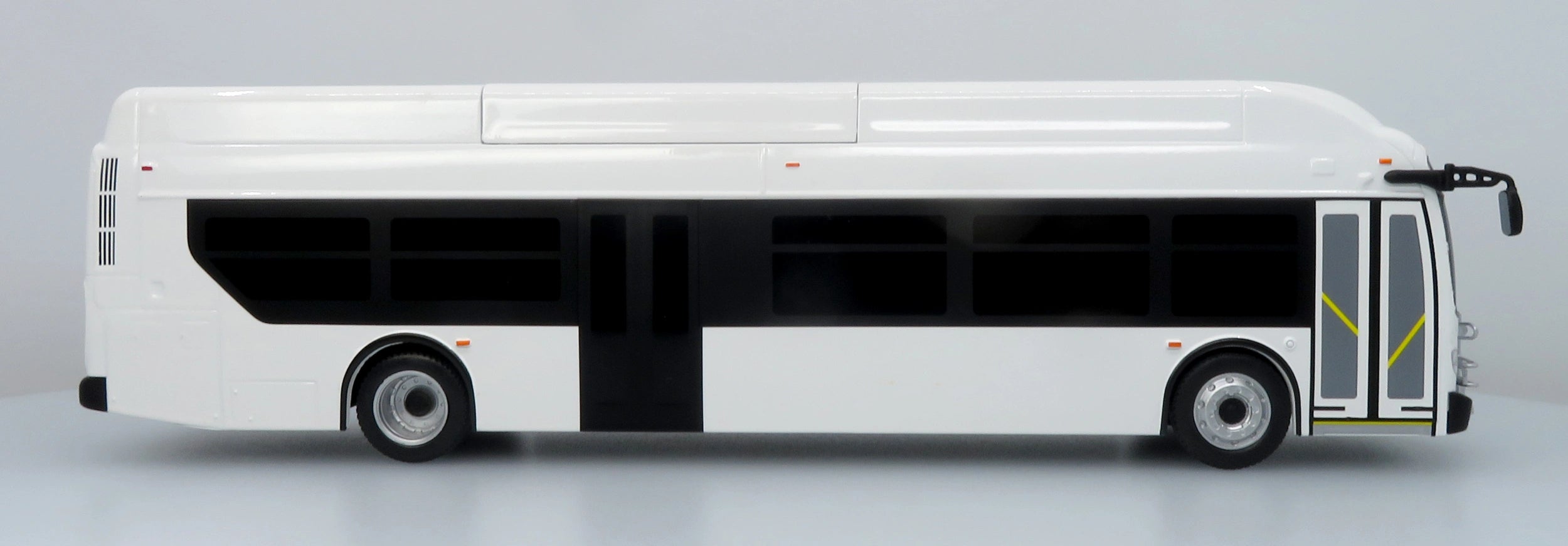 NFI Xcelsior XN40 Transit Bus: Blank White
