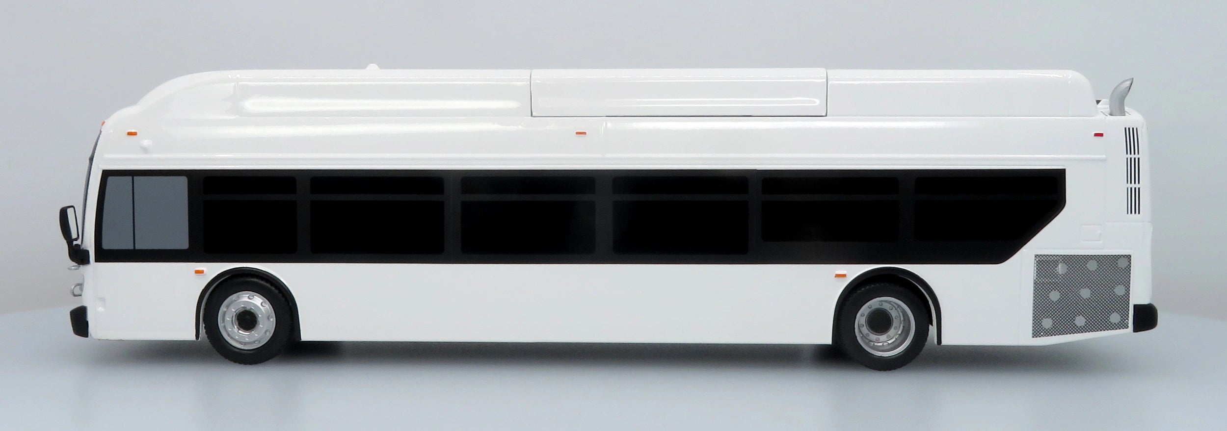 NFI Xcelsior XN40 Transit Bus: Blank White