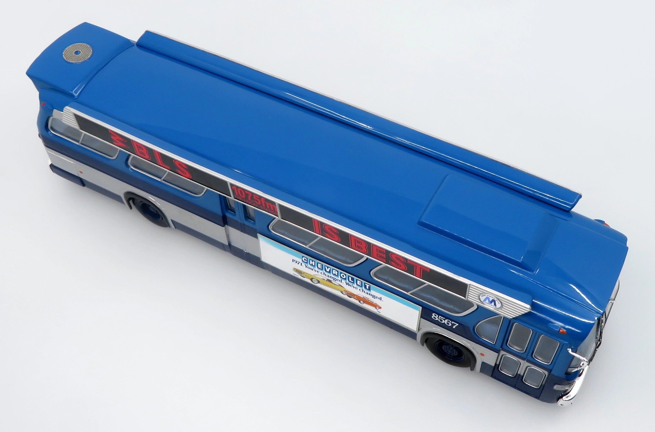 GM TDH-5303 Transit Bus 1963 1:43 MTA New York City Iconic Replicas 43-0666