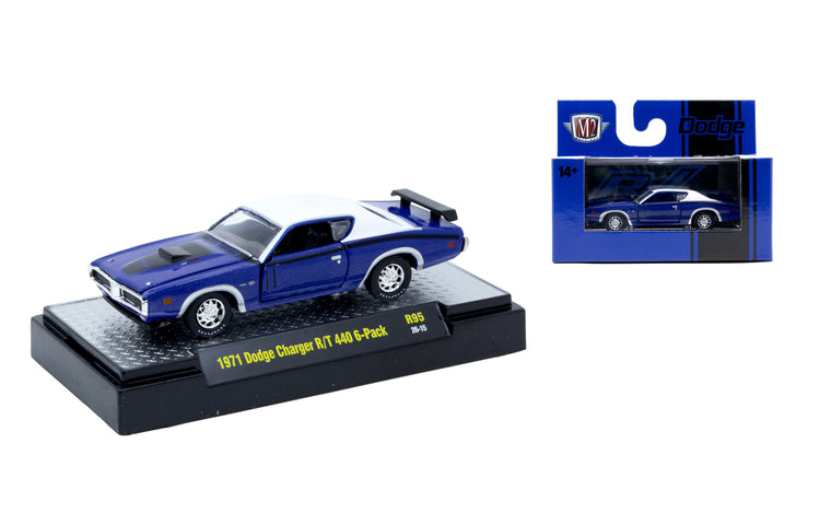1971 Dodge Charger R/T 440 6-Pack (32600-95D) (M2 Machines Detroit-Muscle Release 95)