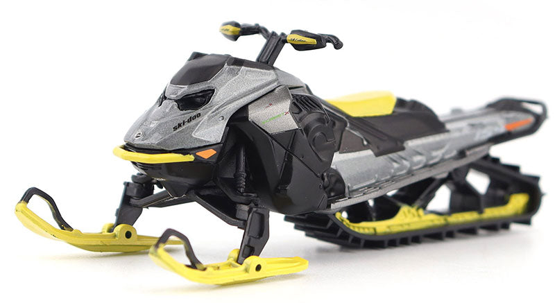 Ski-Doo Summit Expert Deep Snow Snowmobile