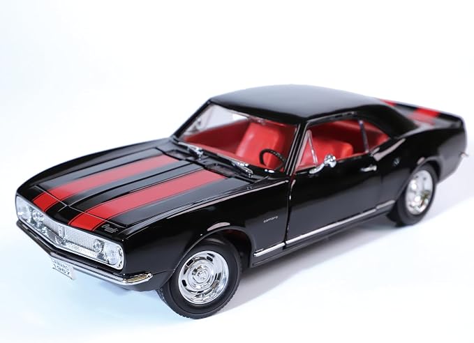 Lucky Die Cast 1:18 1967 Chevrolet Camaro Z/28 – Black with Red Stripes – 92188-BLACK
