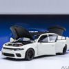 AutoArt 1:18- Dodge Charger SRT Hellcat Redeye Jailbreak (Knuckle White) AA71751