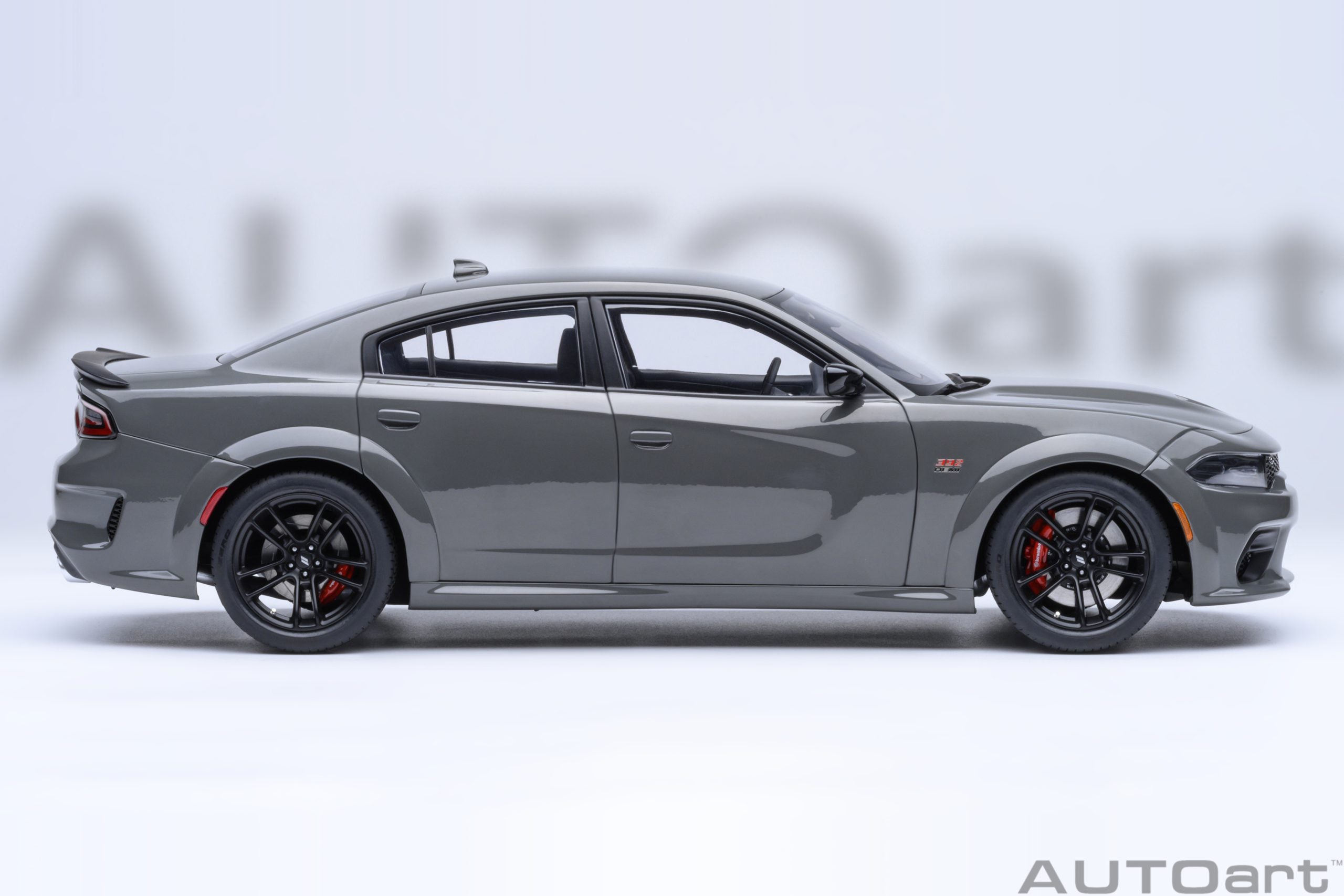 AutoArt 1:18- Dodge Charger Scat Pack Widebody (Destroyer Grey) AA71756