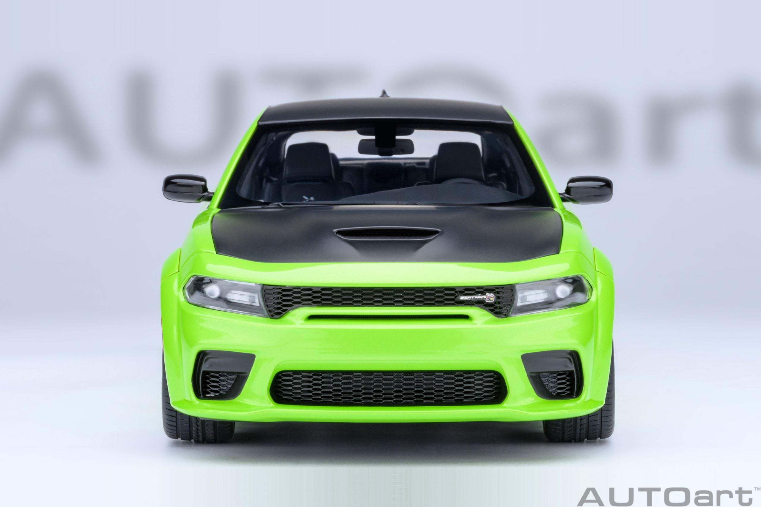 AutoArt 1:18- Dodge Charger Scat Pack Widebody (Sublime) AA71758