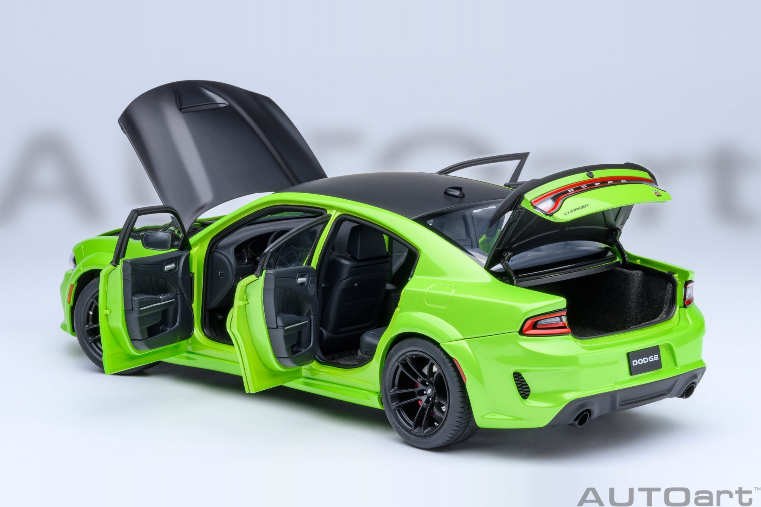 AutoArt 1:18- Dodge Charger Scat Pack Widebody (Sublime) AA71758