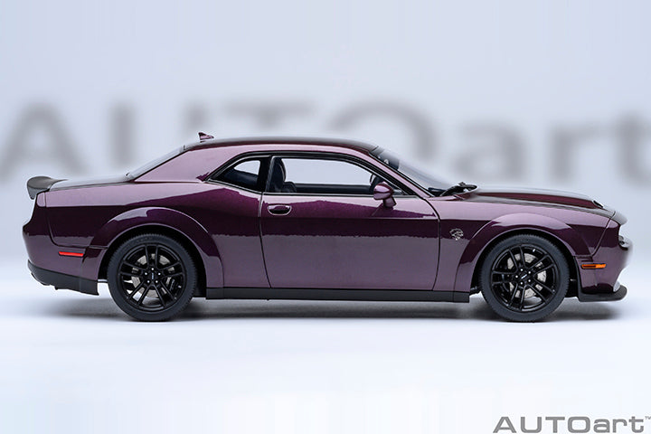 AutoArt 1:18- DODGE CHALLENGER SRT JAILBREAK 2022 (HELLRAISIN/PURPLE) AA71762