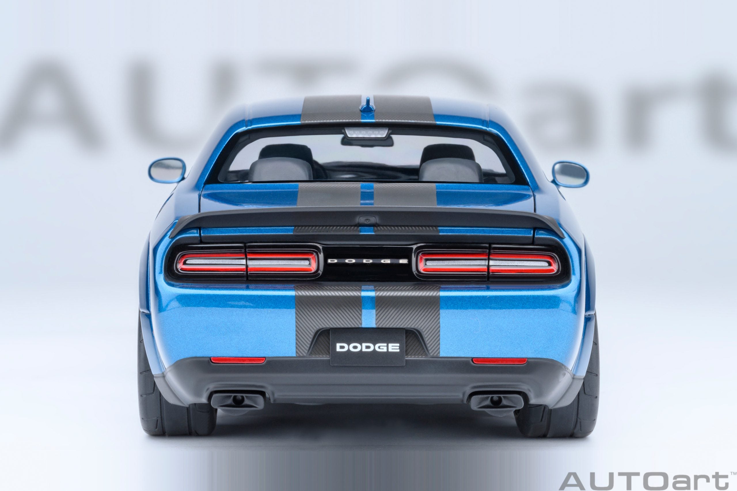AutoArt 1:18-Dodge Challenger SRT Superstock 2023 (Frostbite) AA71767