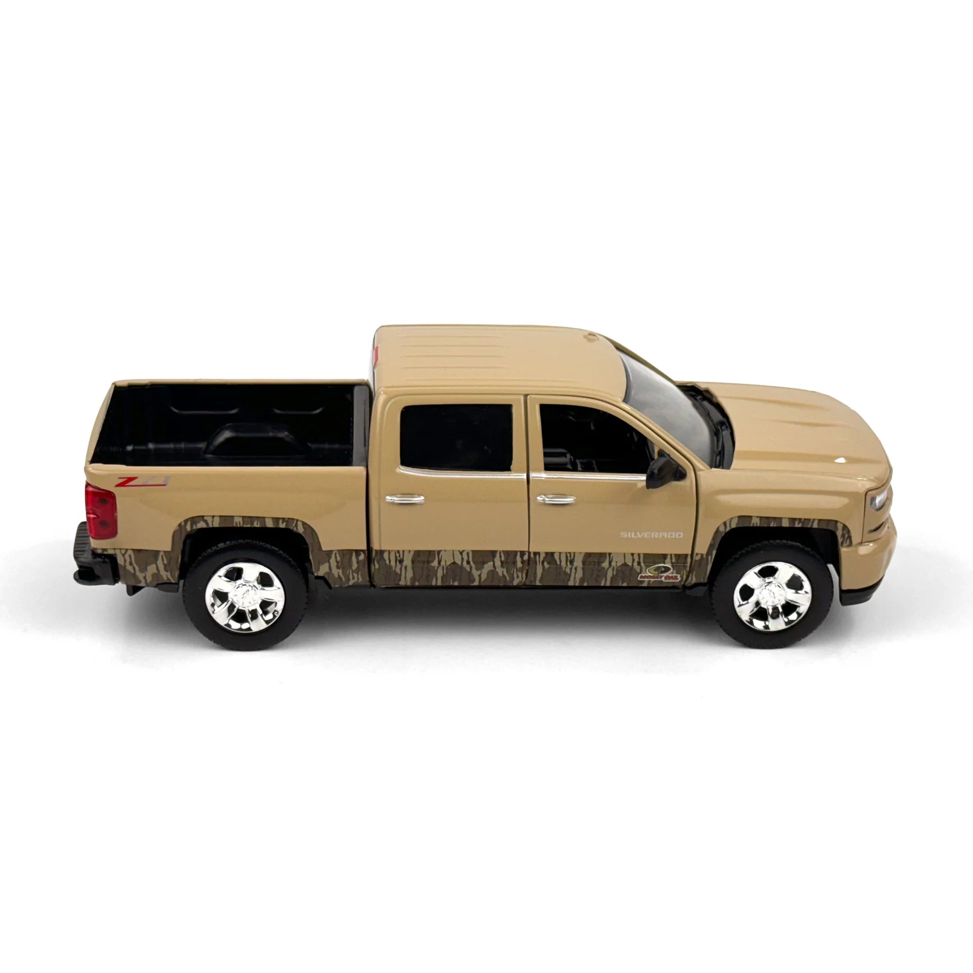 Mossy Oak 2017 Chevrolet Silverado Z71 (1:27)