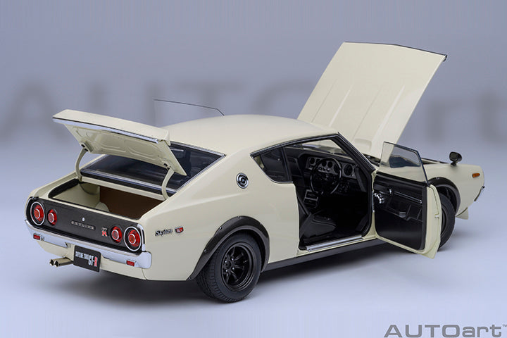 NISSAN SKYLINE 2000 GT-R (KPGC110) TUNED VERSION (WHITE)