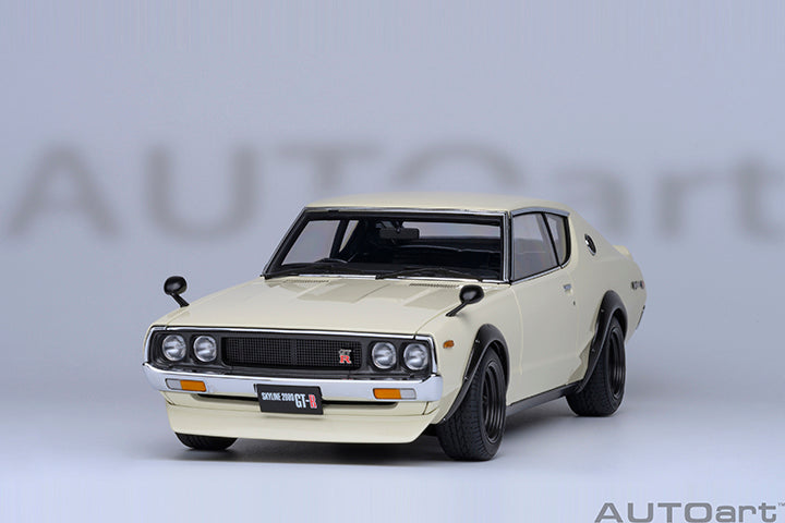 NISSAN SKYLINE 2000 GT-R (KPGC110) TUNED VERSION (WHITE)