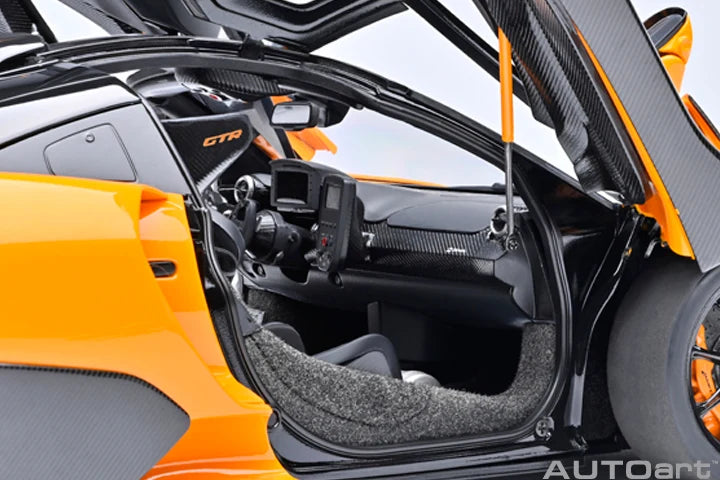 AUTOart 1:18 McLaren Senna GTR – Orange – AA81956