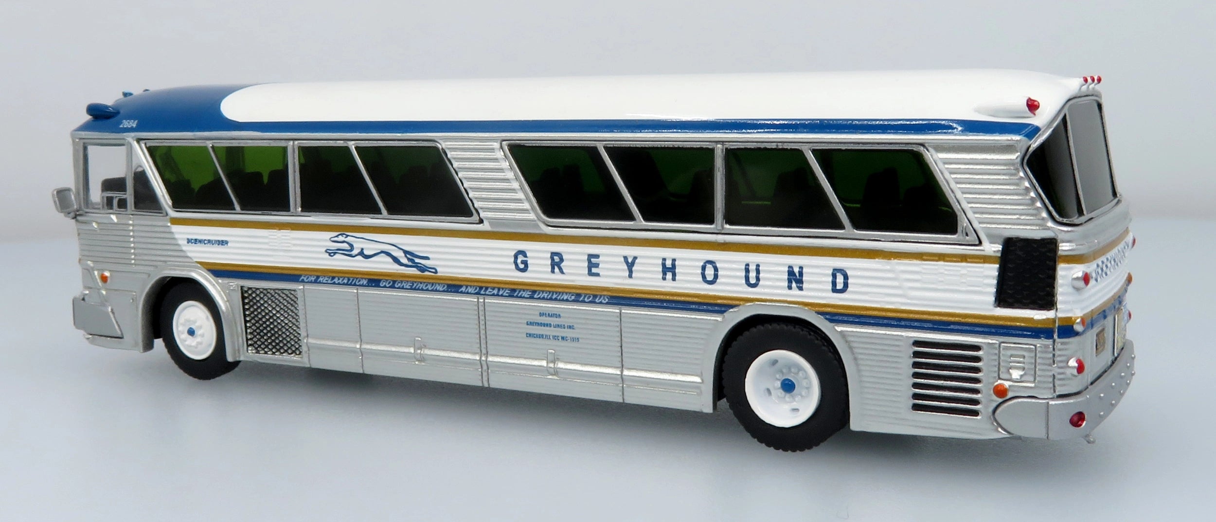 1964 MCI MC-5A Coach: Greyhound Gold Stripe - 50th Anniversary