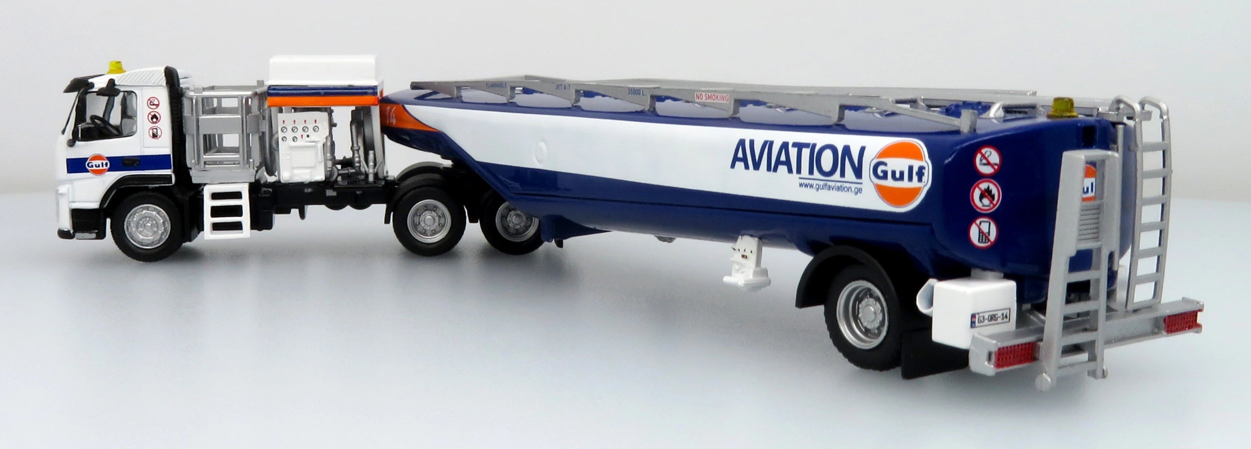 Volvo FM500 w/ Esterer Aviation Refueling Tanker: Gulf Aviation