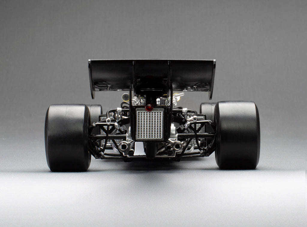 Lotus 72E –