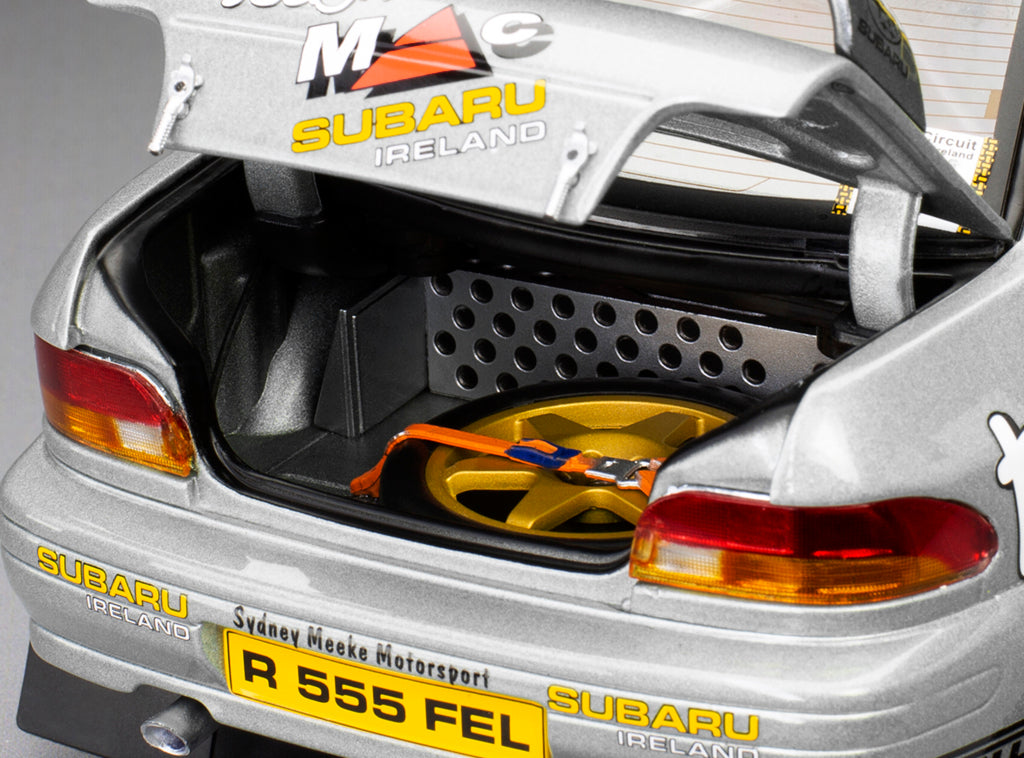 Subaru Impreza 555 –