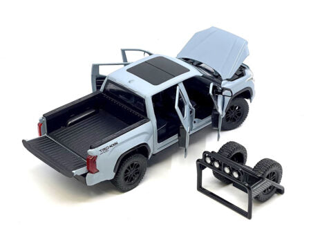 MiJo Exclusives 1:24 2023 Toyota Tundra TRD Off-Road 4×4 – Lunar Rock H08555R-LR