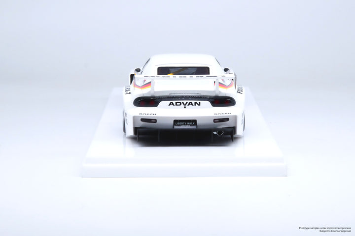 1:18 Mazda RX7 (FD3S) LB-SUPER SILHOUETTE WHITE