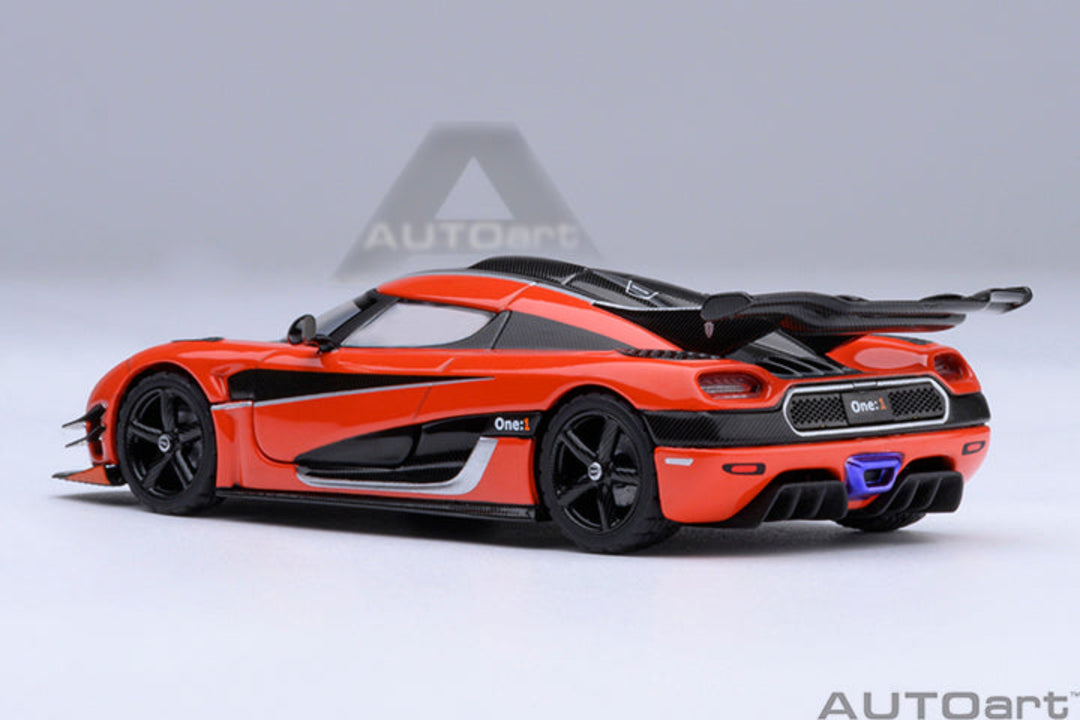 Koenigsegg One: 1 (Lava Orange/Carbon) - Autoart 1/64
