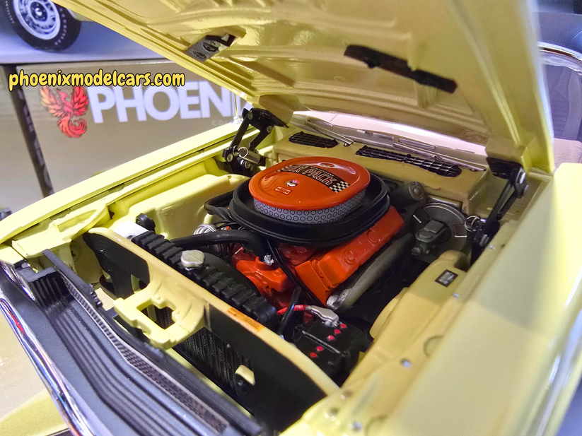1970 Dodge Challenger DY2 Sunfire Yellow, Hard Top (Limitée à 54 unités-Limited to 54 units)