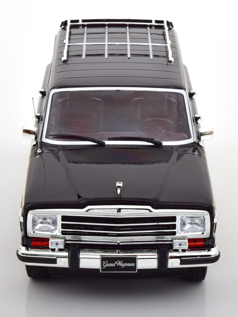 1989 Jeep Grand Wagoneer, black metallic / wood look
