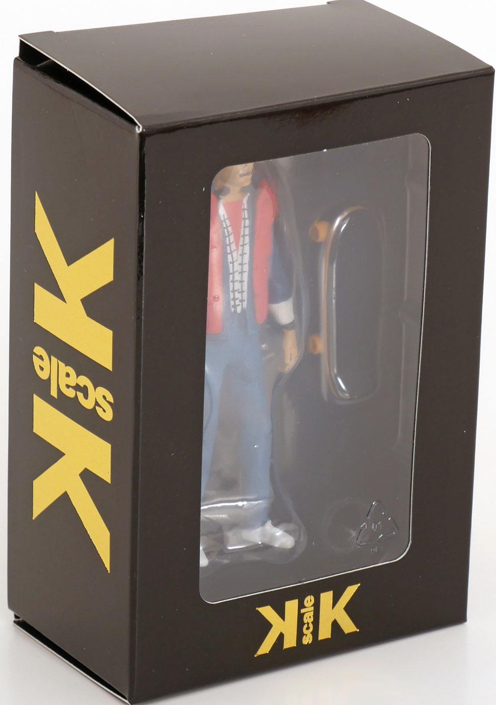 KK Scale 1:18 1985 Toyota Hilux SR5 Xtra Cab 4x4 Black Back to the Future Part II + Marty McFly Figure Bundle KKDC181565-KKFIG024