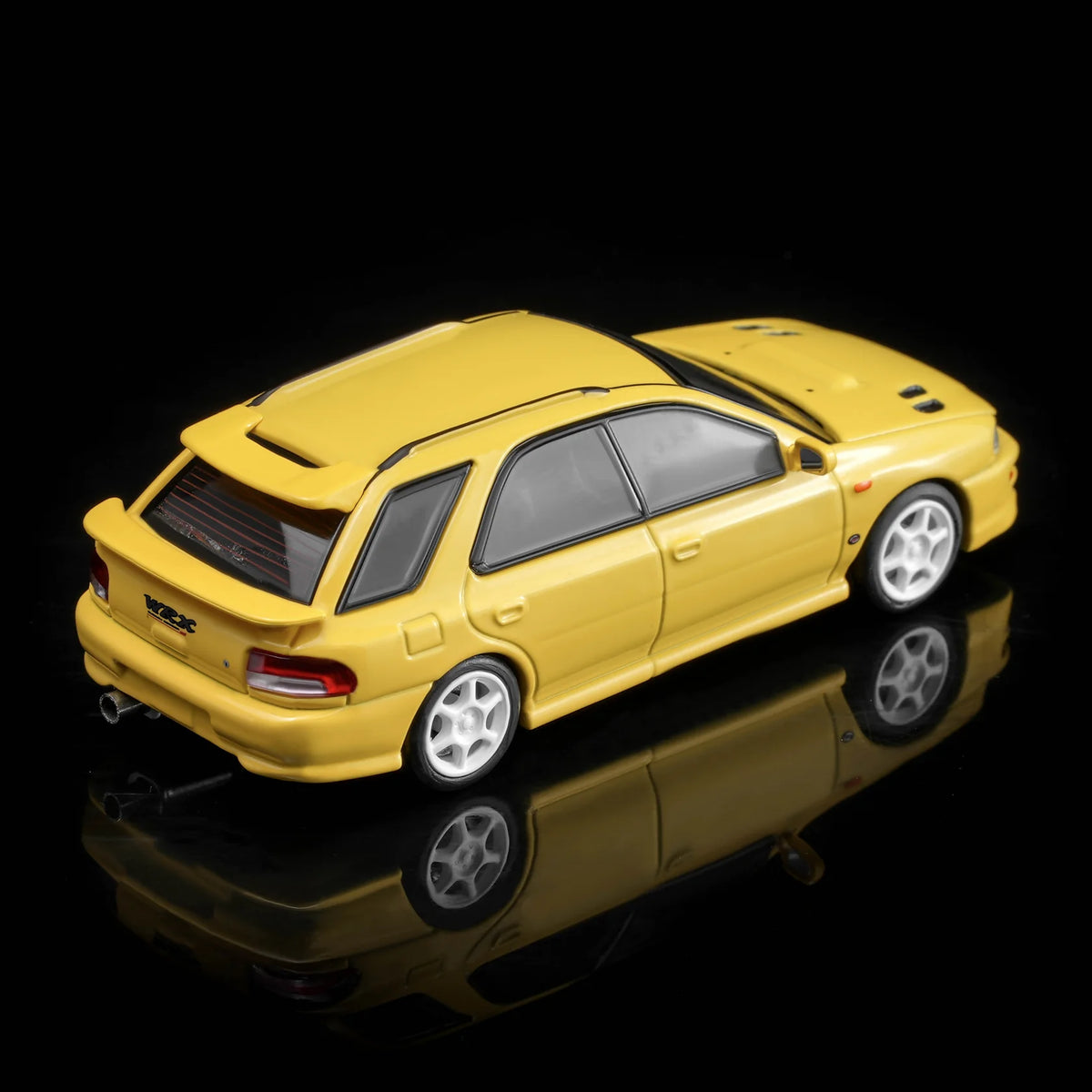 Motorhelix 1:64 Subaru Impreza Wagon WRX STi Ver. VI – Cashmere Yellow – M67104