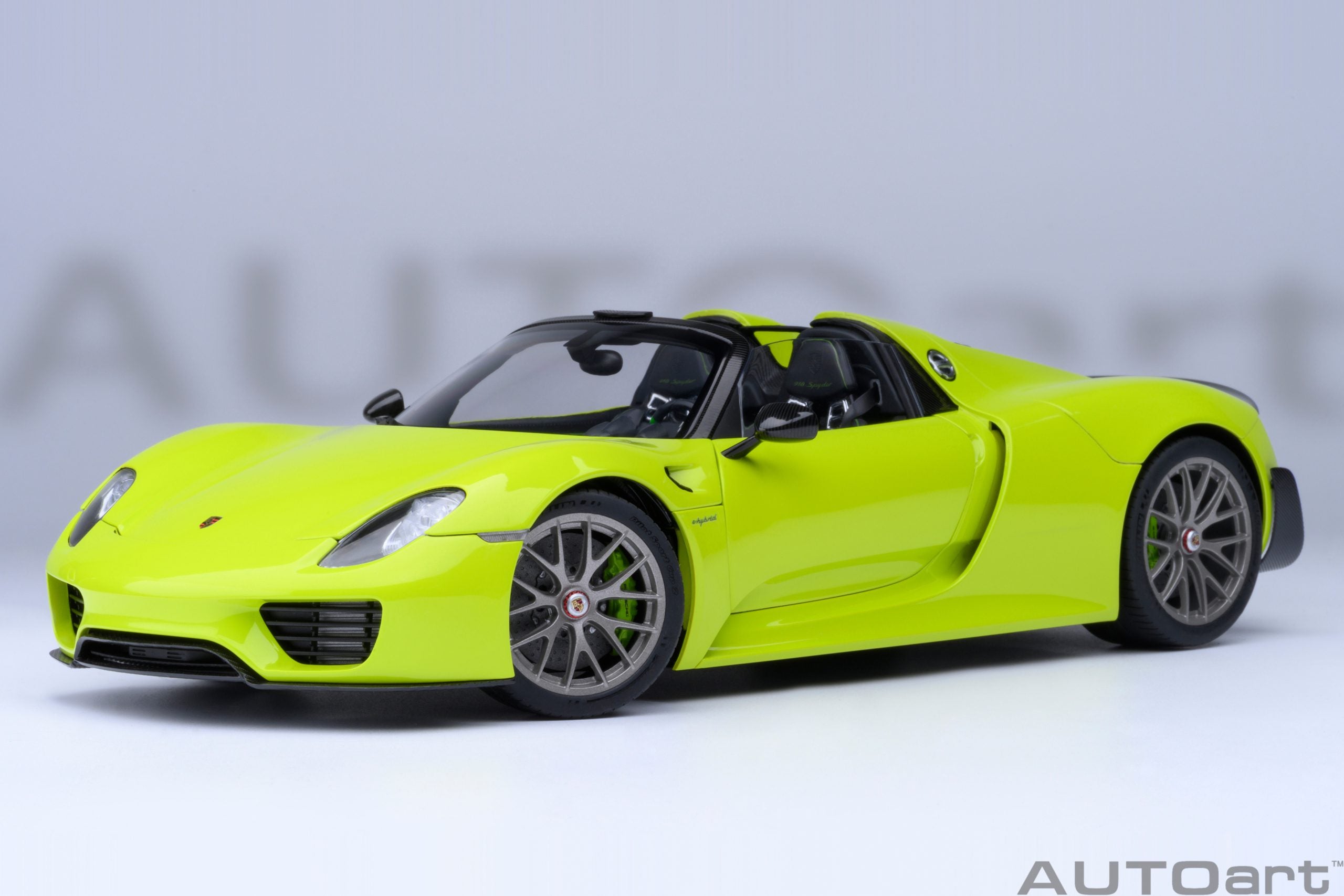 Porsche 918 Spyder Weissach Package (Acid Green) – Nice Car