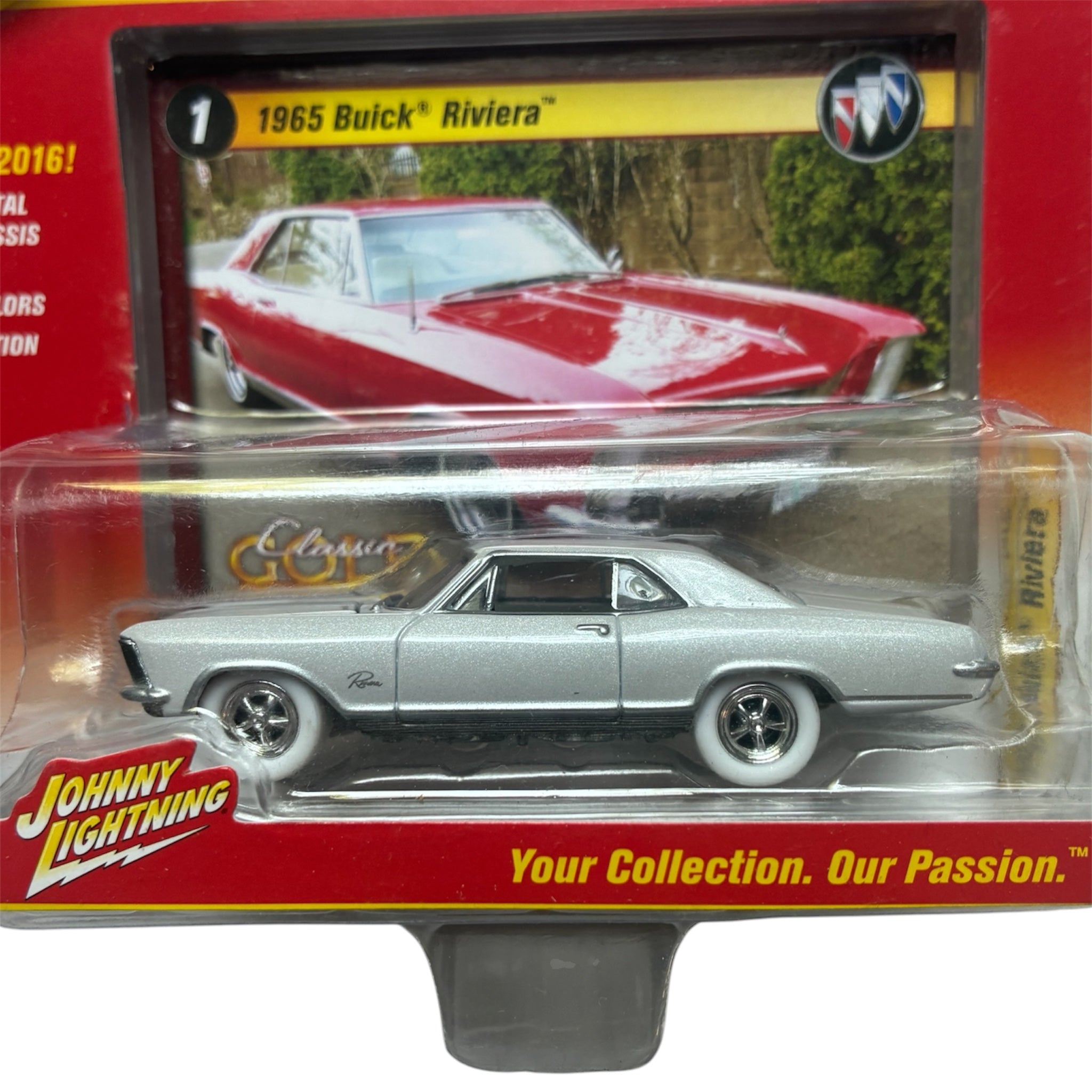 CHASE CAR 1965 Buick Riviera – Johnny Lightning Classic Gold 2016 – JLCG001-1-CHASE
