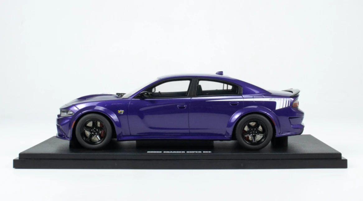 GT Spirit 1:18 Dodge Charger Super Bee 2023 – GT895
