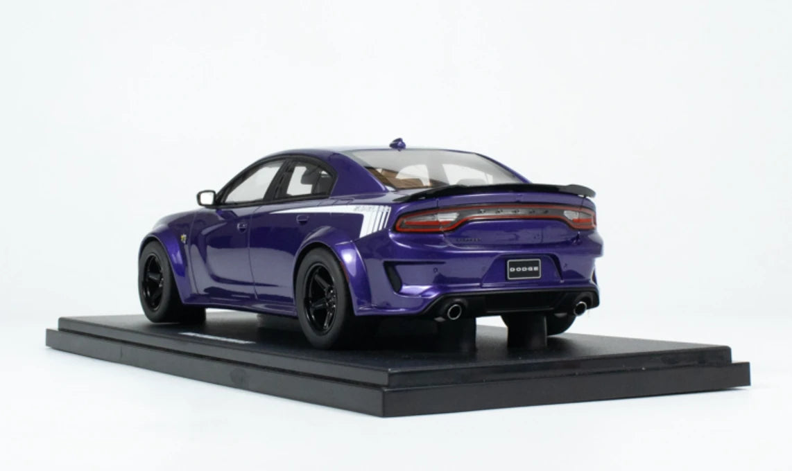 GT Spirit 1:18 Dodge Charger Super Bee 2023 – GT895