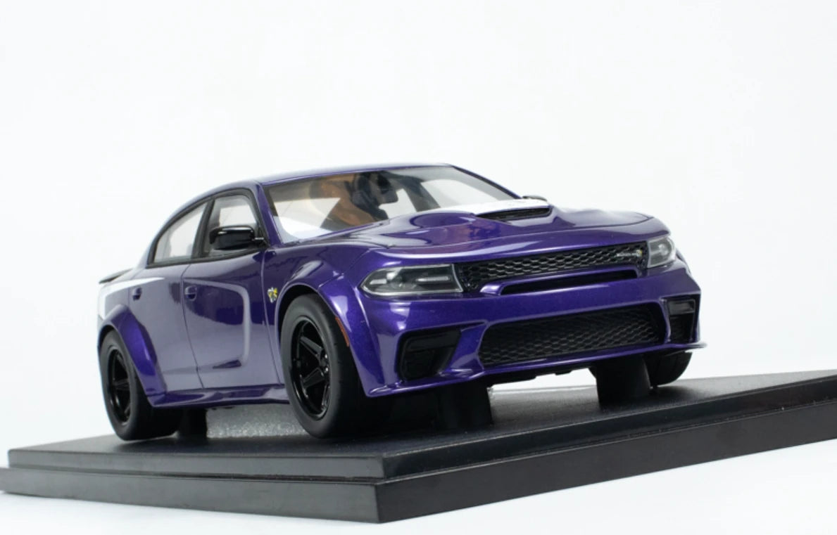 GT Spirit 1:18 Dodge Charger Super Bee 2023 – GT895