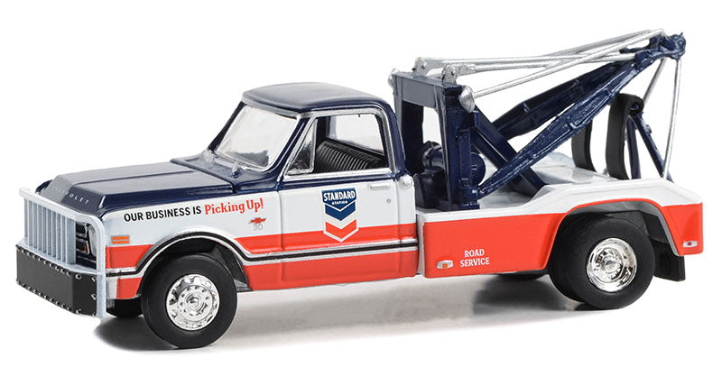 Standard Oil Road Service - 1968 Chevrolet C-30 Dually Wrecker