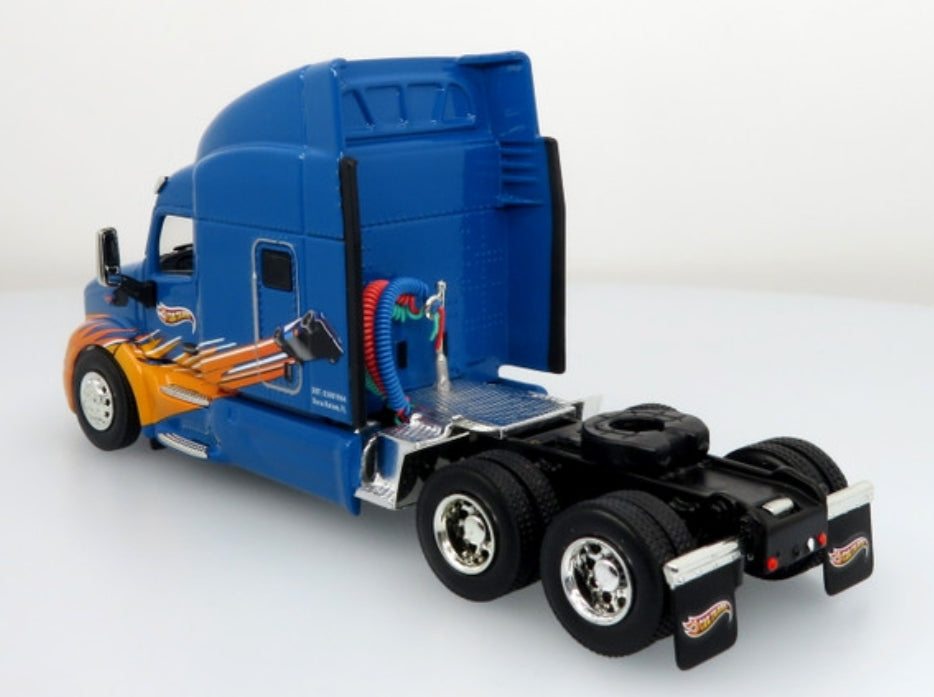 Peterbilt 579 w/ Car Hauler: CarTrans 1:64