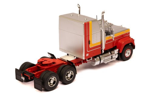 MACK SUPERLINER MAGNUM 1985 SILVER/RED (1:43)