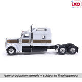 Kenworth W900 - White with Comet (1:64)