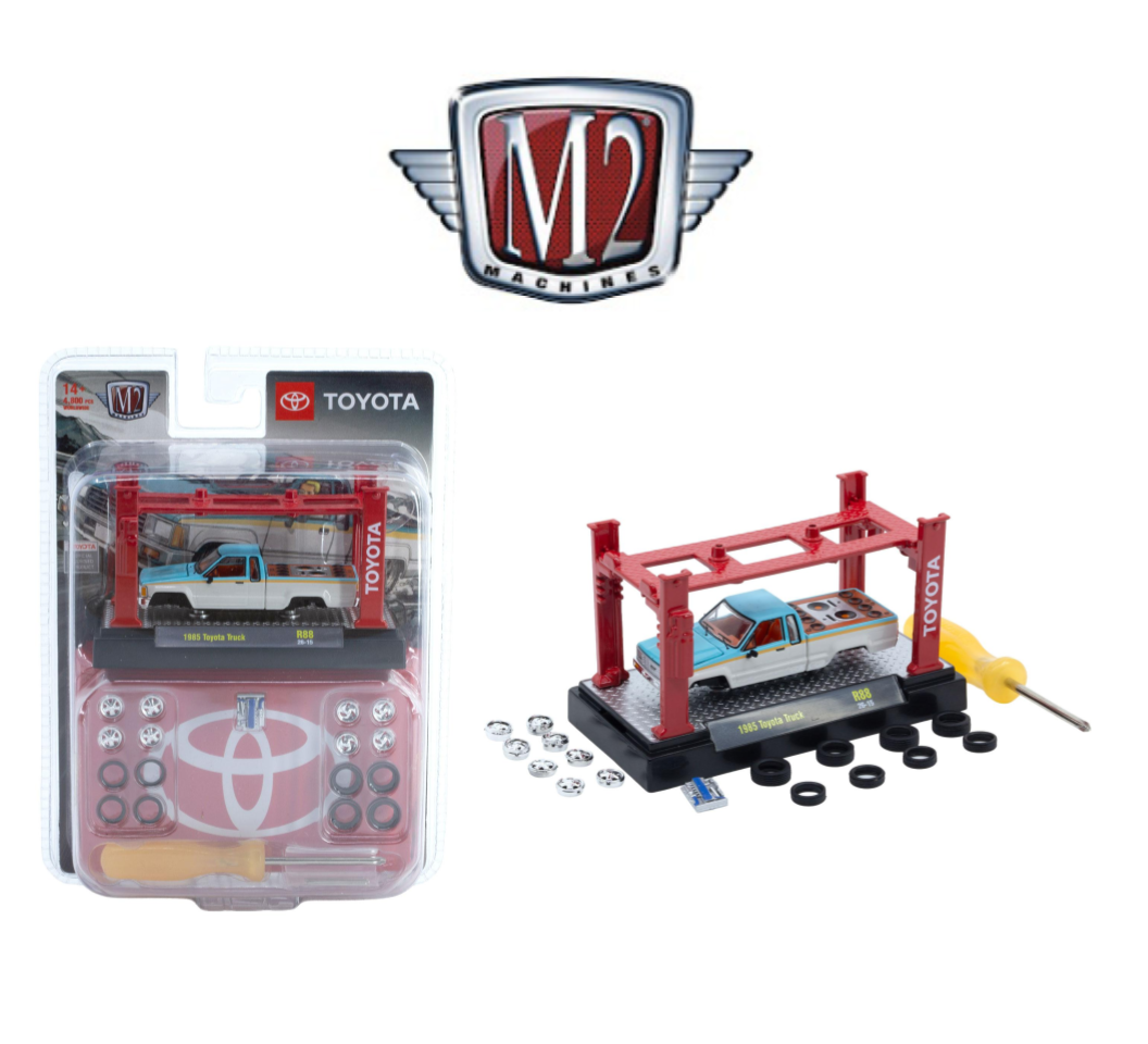 M2 Machines 1:64 Toyota Pickup Truck 1985 avec système audio dans la caisse – Blanc et bleu – Model Kits Series 88 – 37000-88-A