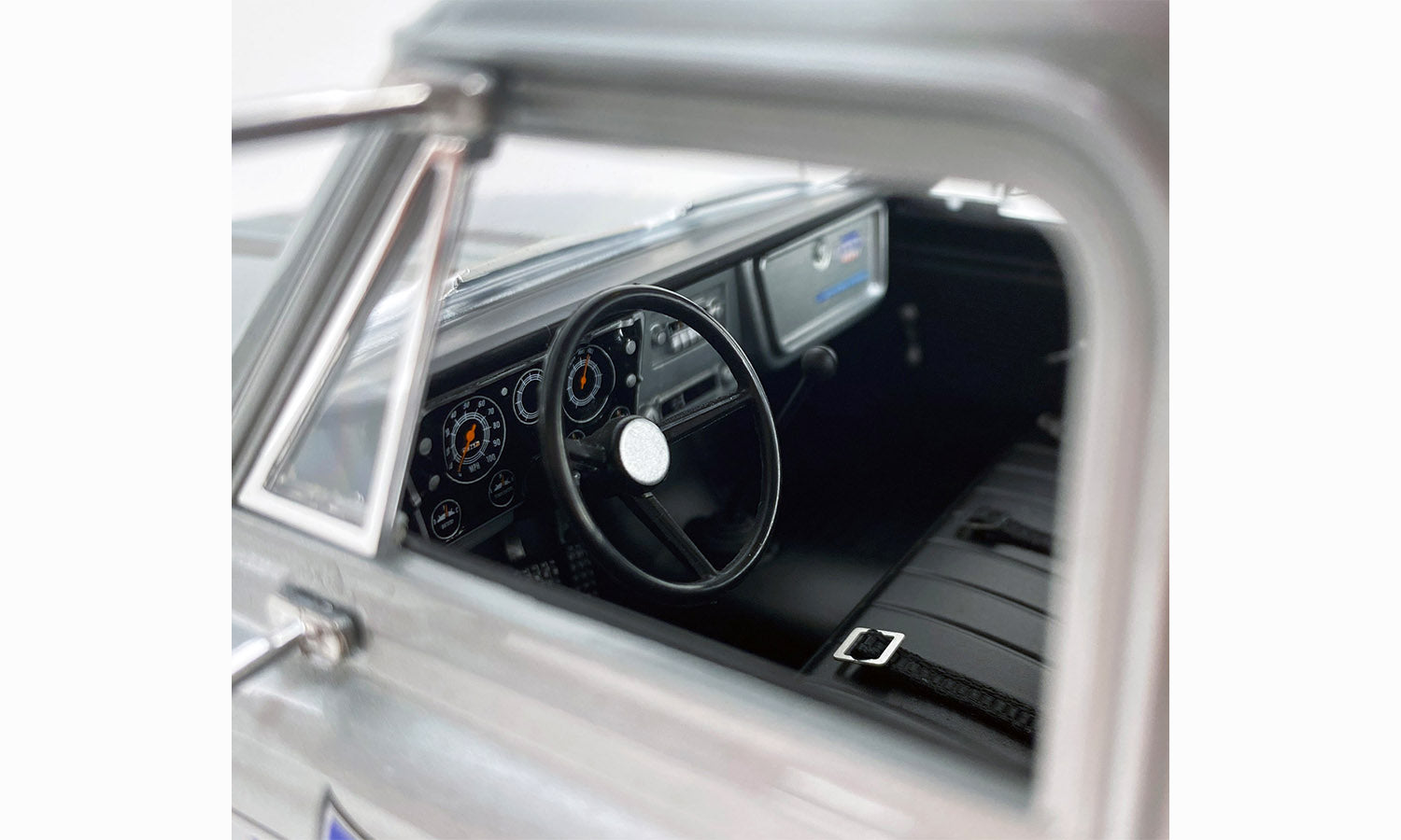 (PRE-ORDER, 2025) 1967 Chevrolet C-30 Ramp Truck - Yenko Super Cars