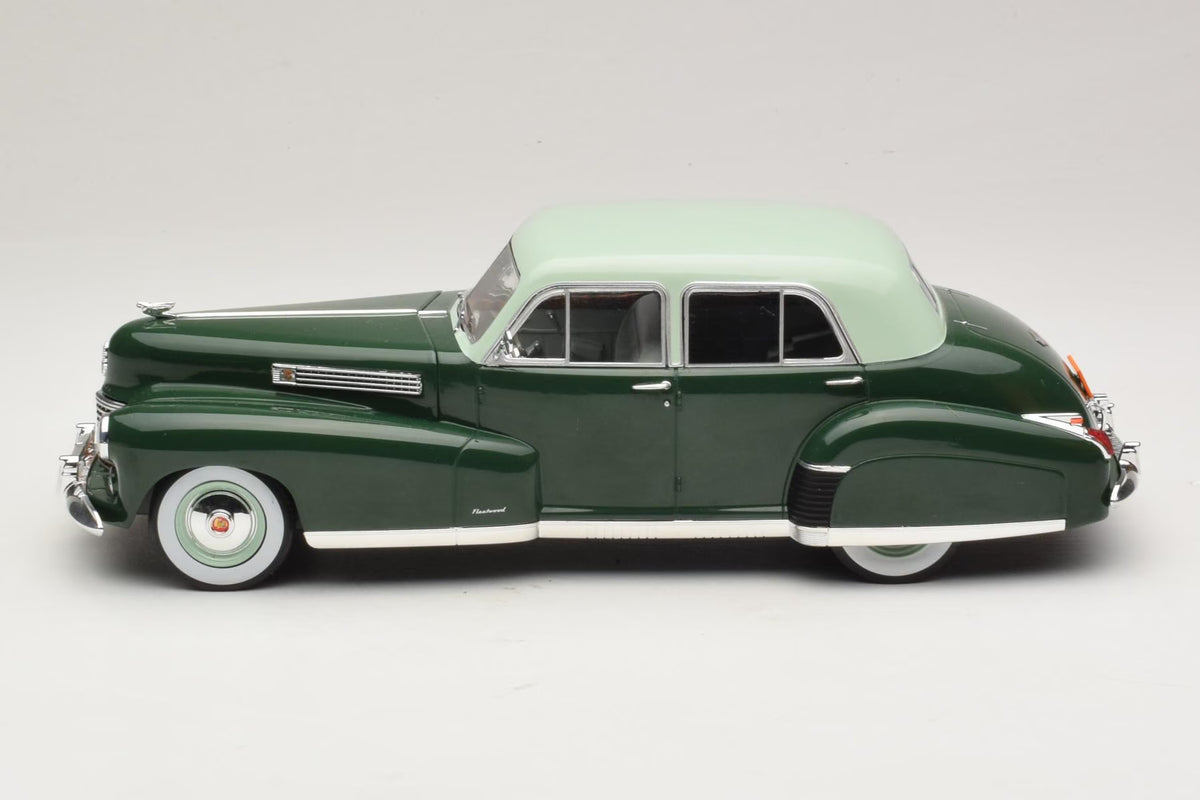MCG 1:18 Cadillac Fleetwood Series 60 Special Sedan 1941 – Vert foncé / Vert clair – MCG18657