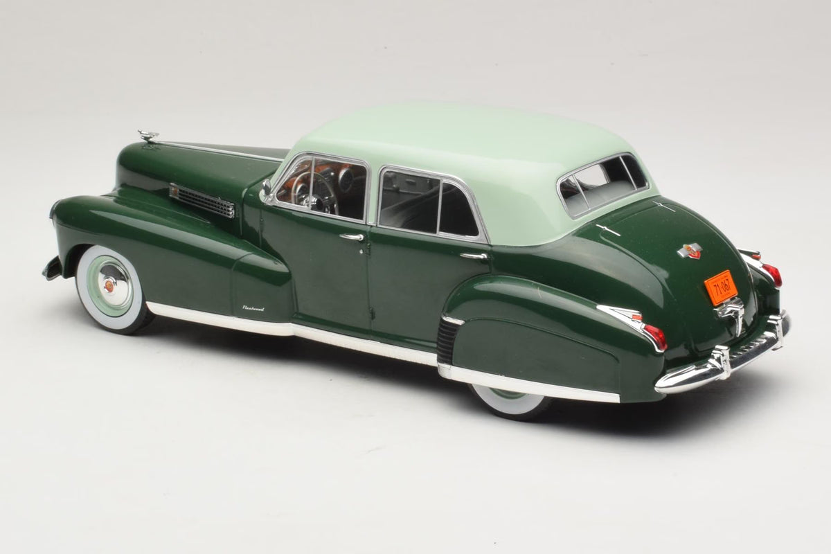 MCG 1:18 Cadillac Fleetwood Series 60 Special Sedan 1941 – Vert foncé / Vert clair – MCG18657