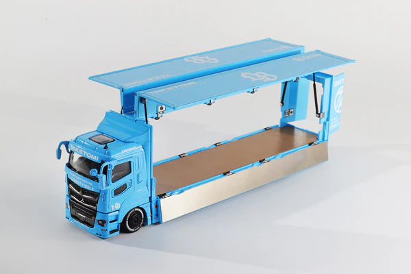 GCD 1:64-LB-Trucks Mitsubishi Fuso Super Great Transporter Baby Blue KS-073-576