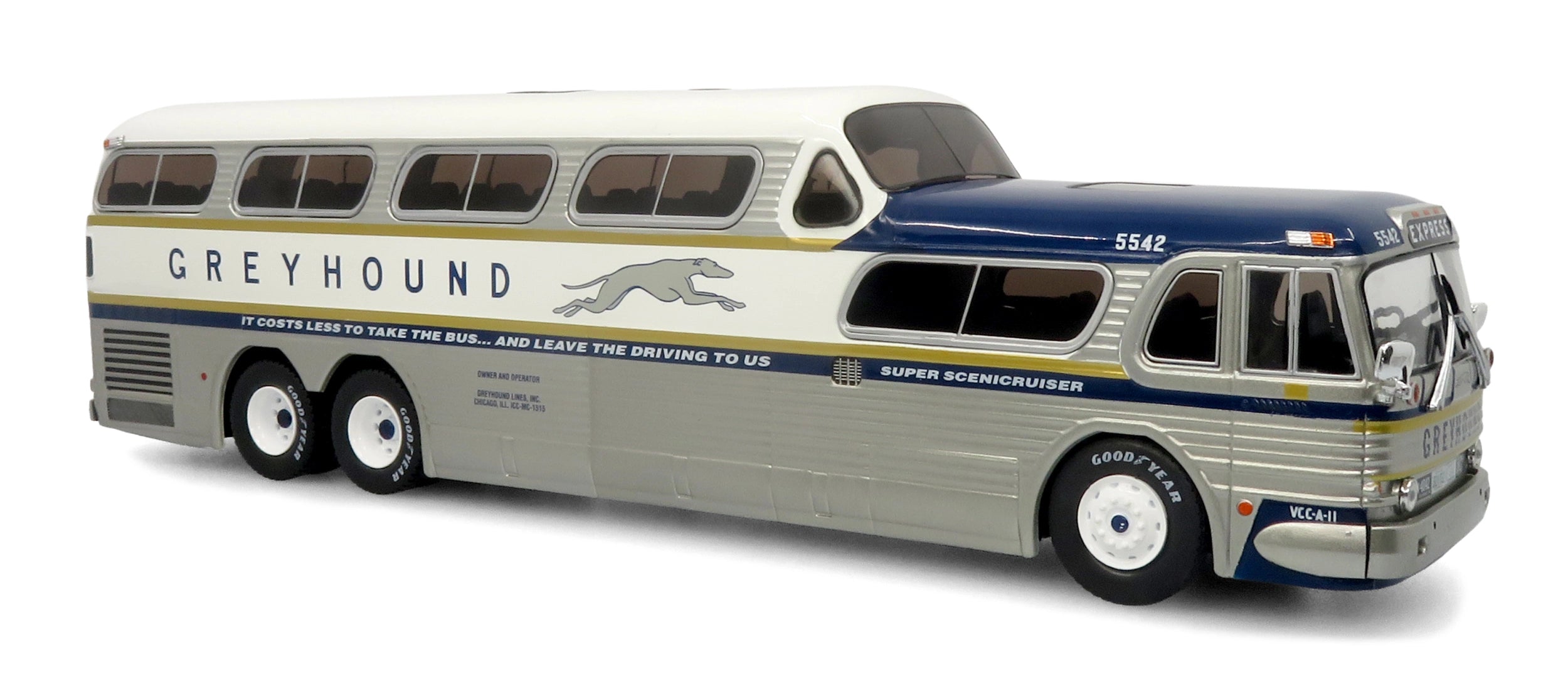 GM PD-4501 Scenicruiser Coach 1:43 Greyhound Bus Lines 50e Anniversaire Iconic Replicas 43-0665